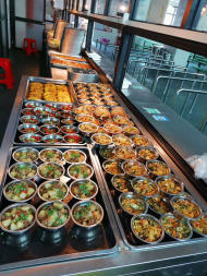 東莞工地、工廠、學校飯堂承包與團餐配送 餐飲企業管理的全方位解析